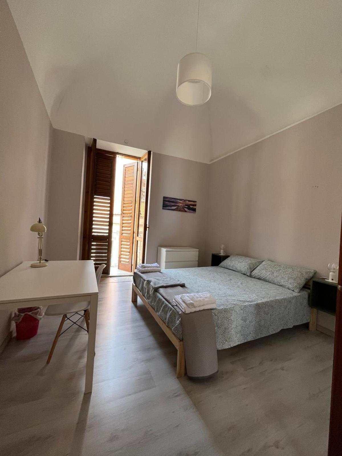 La Sicula Atene House 200 Mt From Metro Giuffrida * Catania