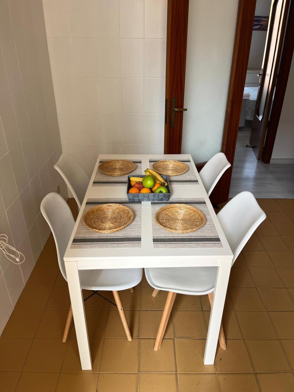 La Sicula Atene House 200 Mt From Metro Giuffrida Bed & Breakfast *