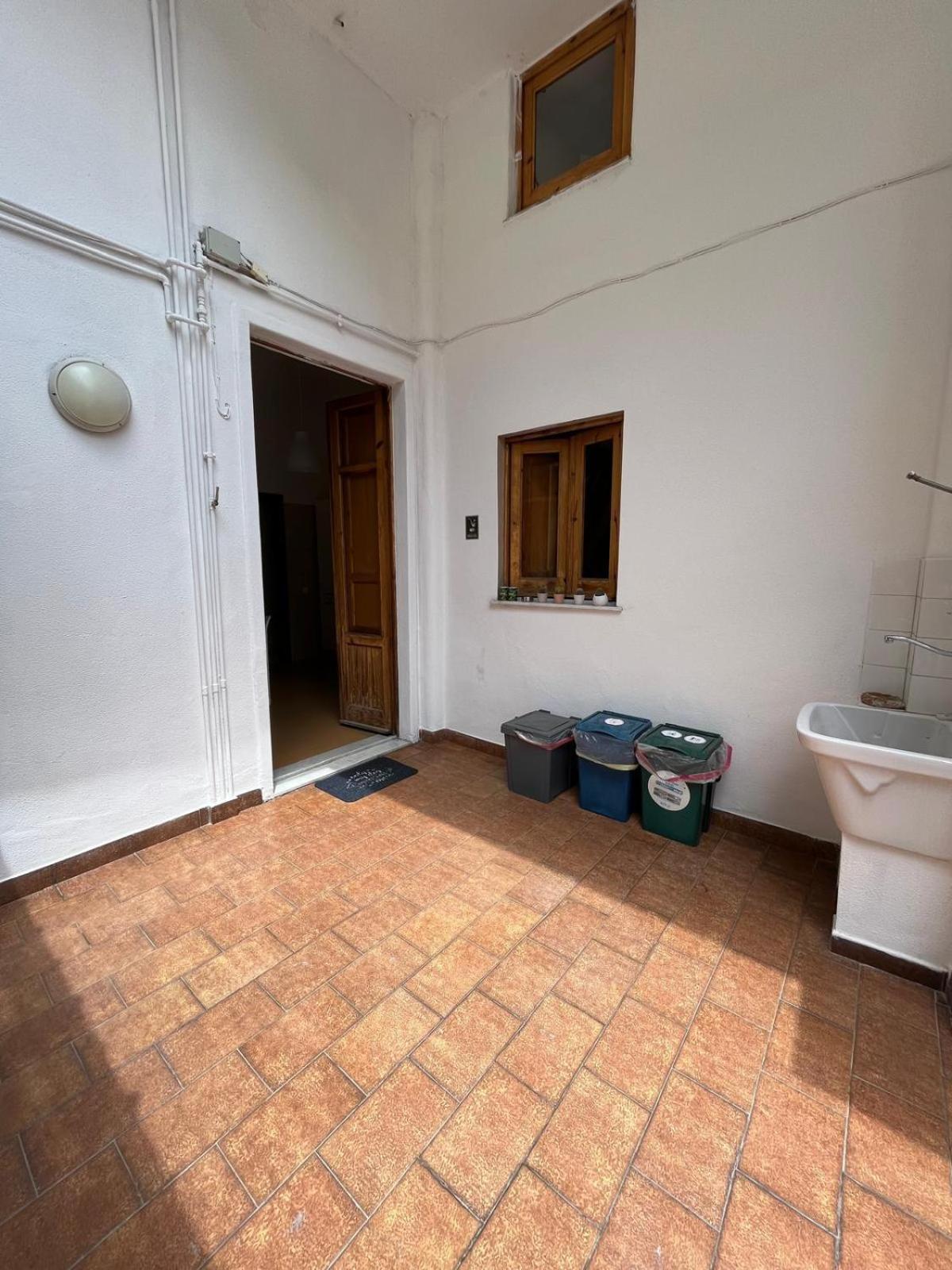 La Sicula Atene House 200 Mt From Metro Giuffrida Bed & Breakfast Aeroporto di Catania Fontana Rossa